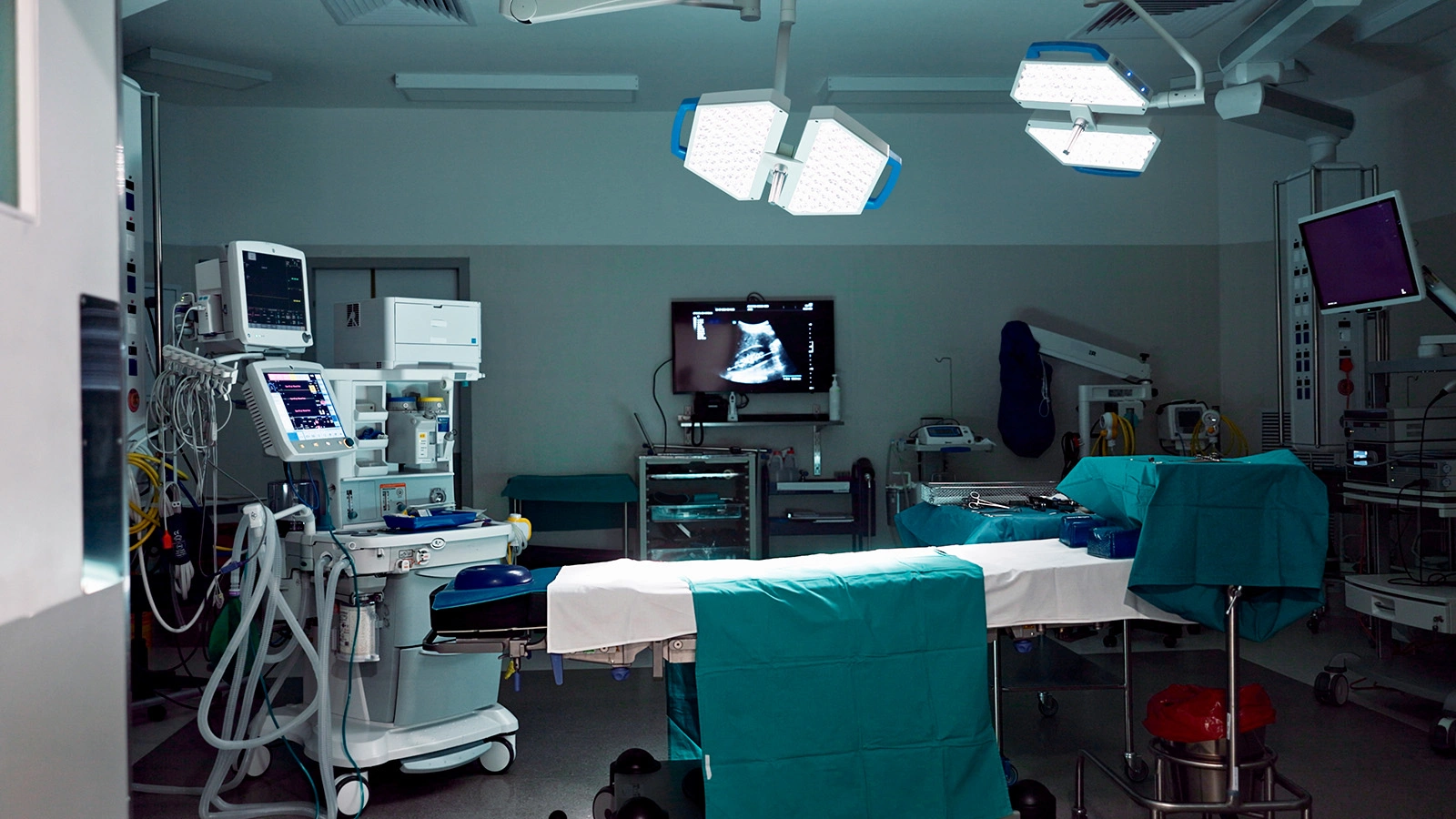 Американка осталась инвалидом после пластической операции