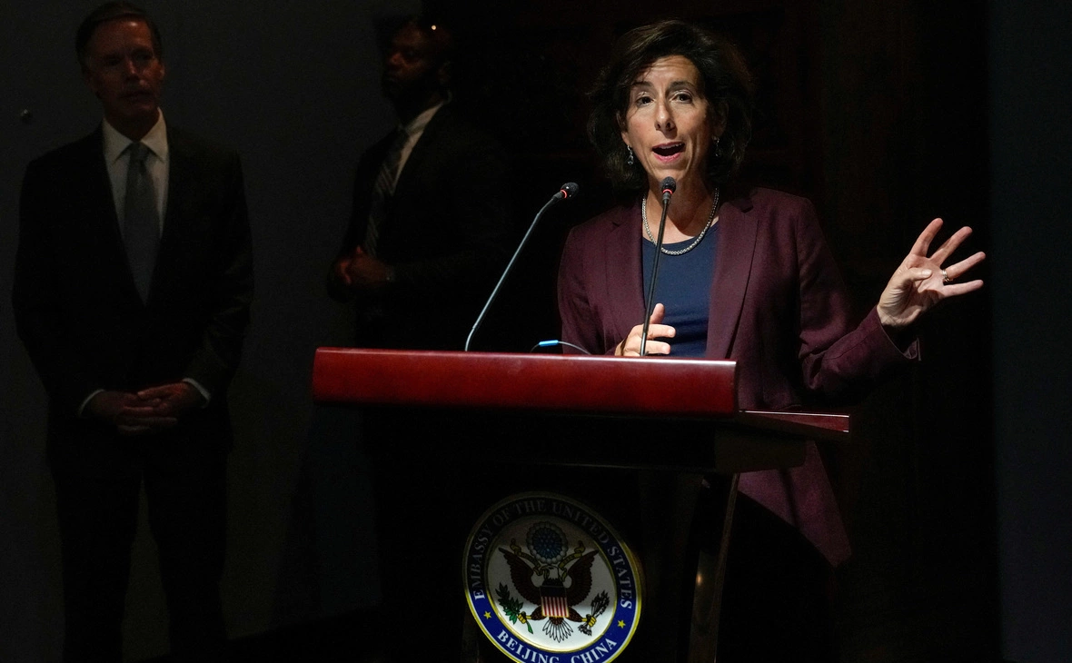 Andy Wong / Pool / Reuters