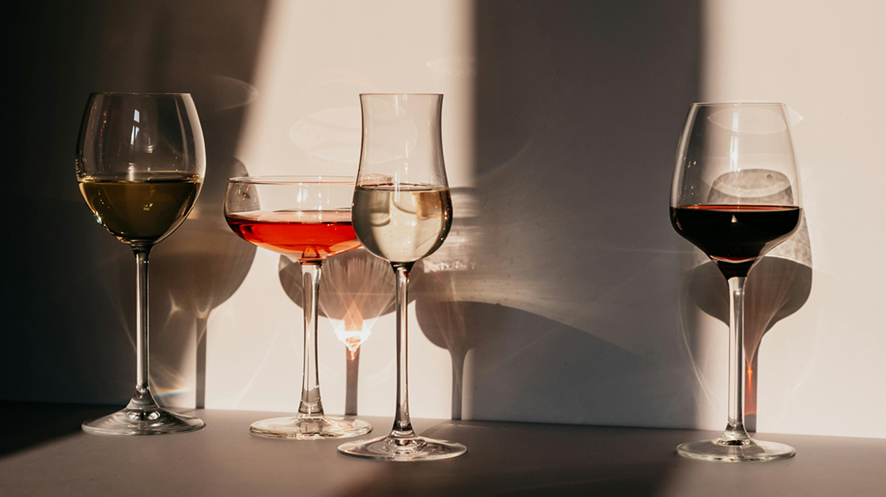 Ученые в Испании начали поиск волонтеров, готовых пить ежедневно