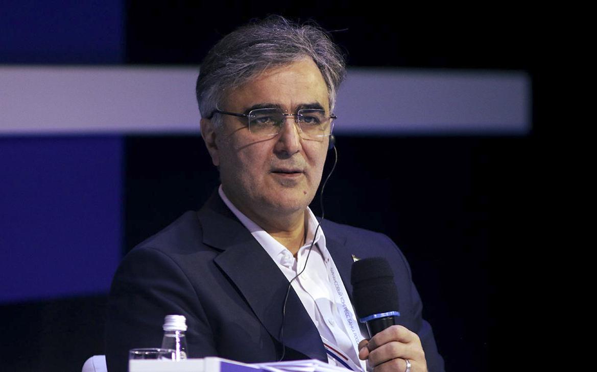 Глава ЦБ Ирана подал в отставку на фоне роста курса доллара