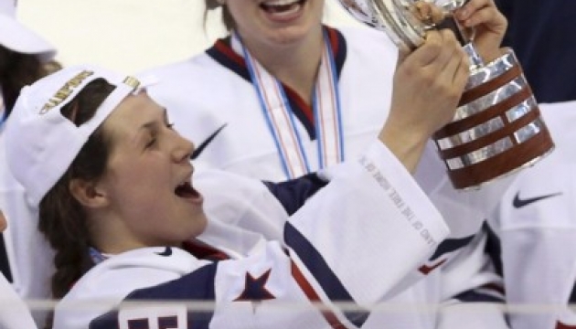 Женская сборная России по хоккею стала чемпионом Европы