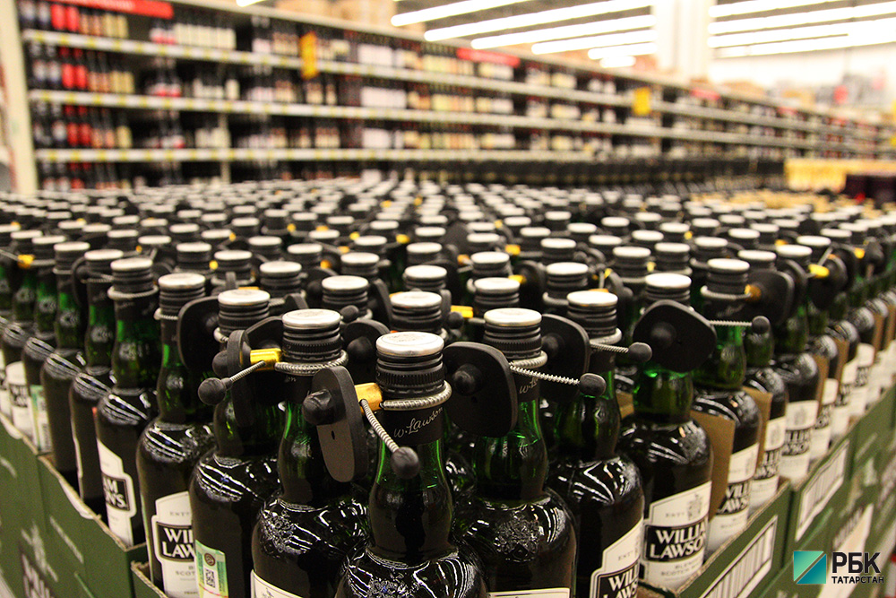 Продавцы суррогатного алкоголя из Челнов нанесли ущерб в 7,3 млн рублей