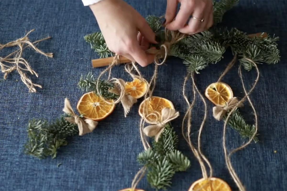 Как сделать новогоднюю гирлянду из апельсинов