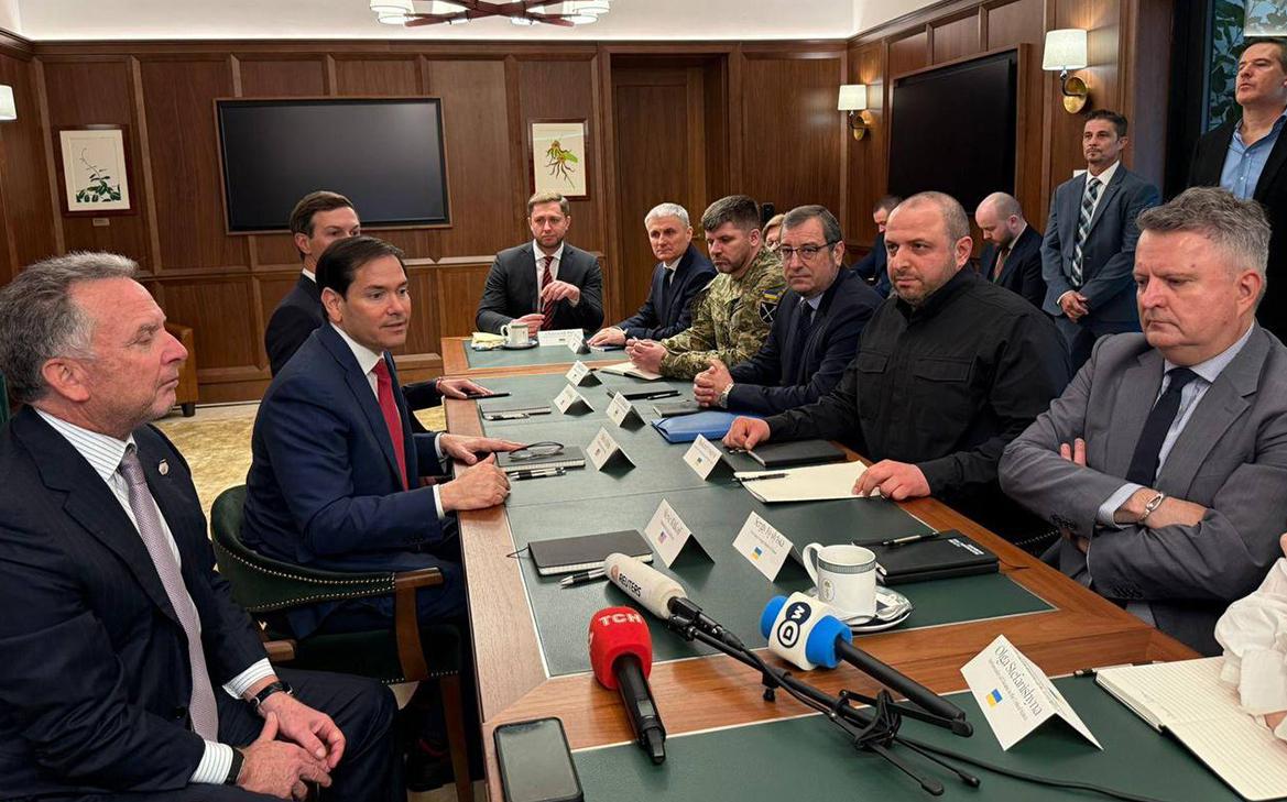 Умеров показал первое фото с переговоров Украины и США в Майами