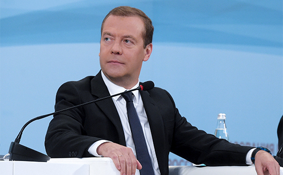 Премьер-министр РФ Дмитрий Медведев на пленарном заседании Всероссийского августовского совещания педагогических работников


