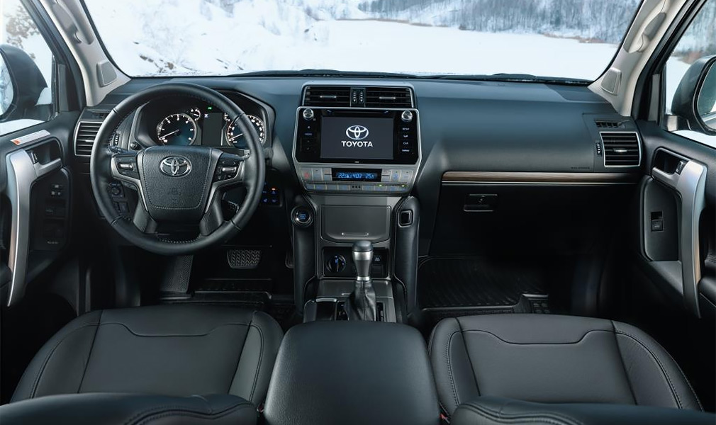 Внедорожник Toyota Land Cruiser Prado получил новую версию в России