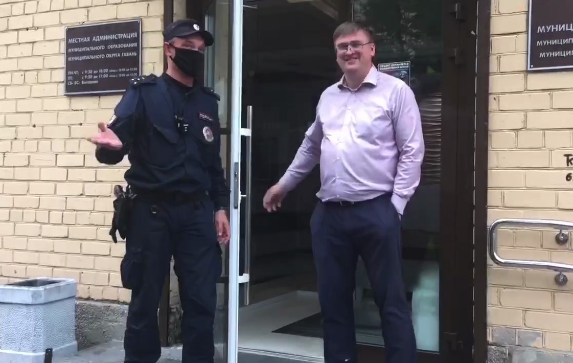 Задержание муниципального депутата Сергея Кузина
