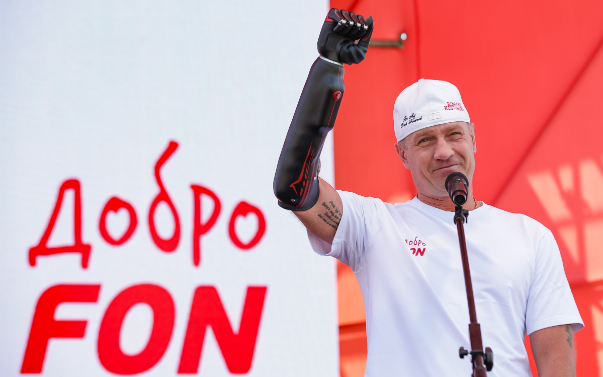 Роман Костомаров — звезда открытия Парижского полумарафона