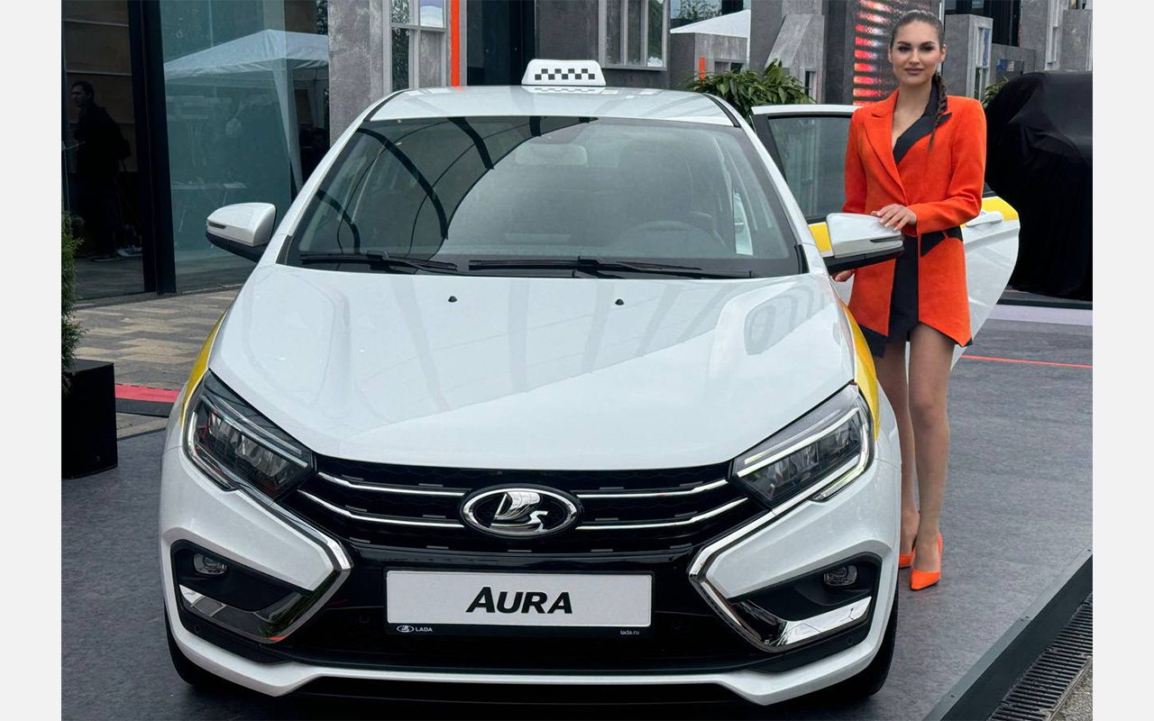 Lada Aura