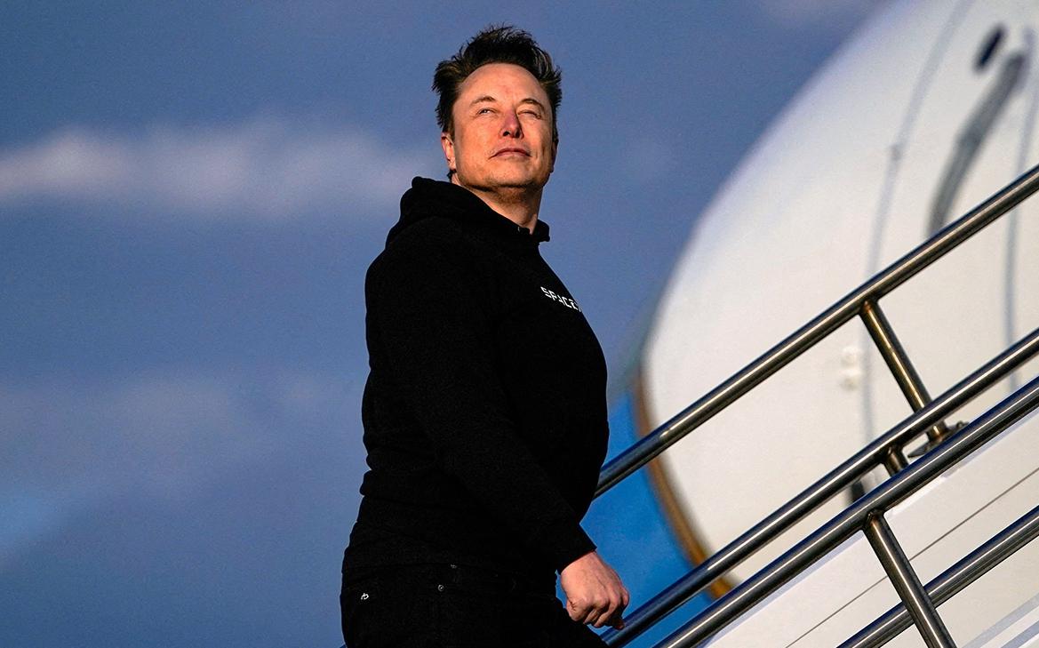 В Tesla решат, выплачивать ли Маску рекордный $1 трлн. Что известно