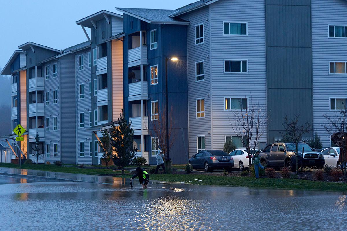 Наводнение в американском штате Вашингтон, вызванное проливными дождями, США, 11 декабря 2025 года