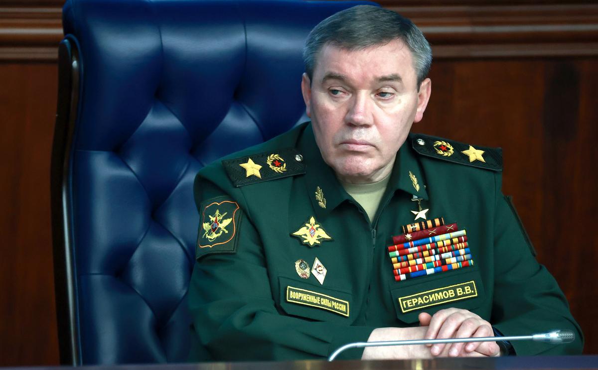 Герасимов назвал две новые угрозы безопасности России
