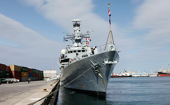 Британский корабль HMS Kent, апрель 2013 года


