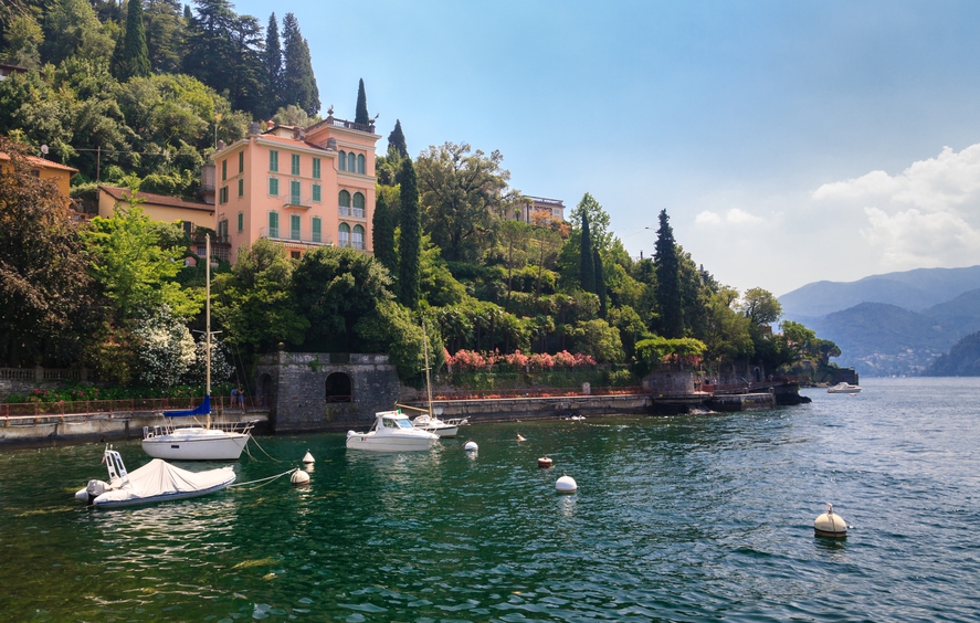 Цены на жилье в районе озера Комо в Италии достигают 10 тыс. евро за 1 кв. м