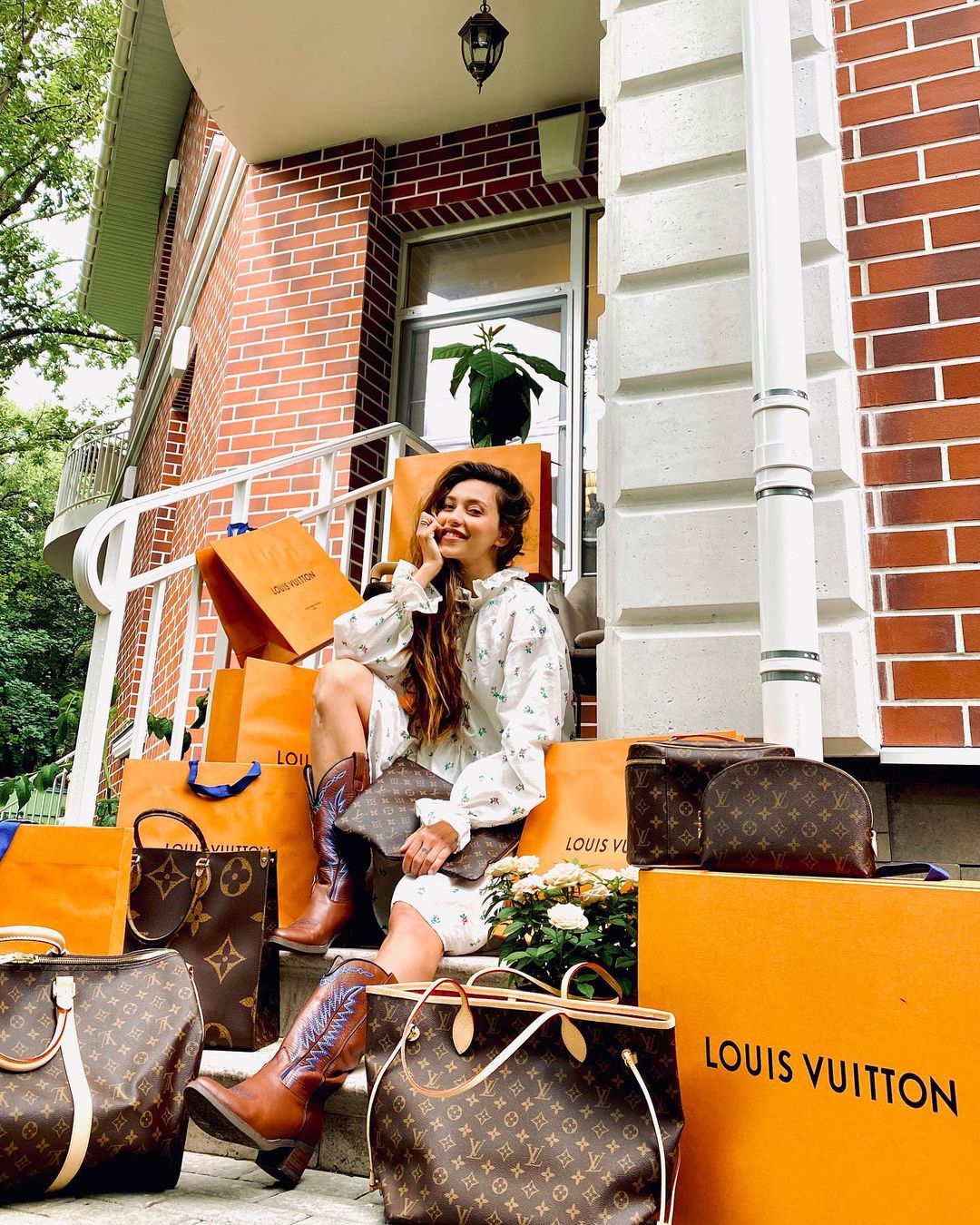 Регина Тодоренко в розыгрыше сумок Louis Vuitton&nbsp;