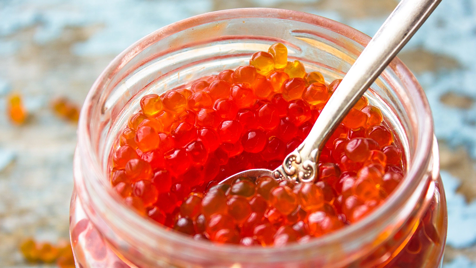 В красной икре пяти торговых марок нашли кишечную палочку