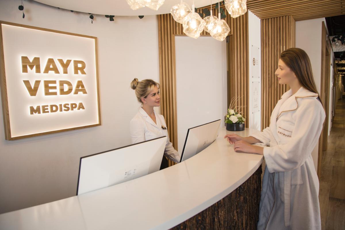 Каждого гостя MAYRVEDA Кисловодск 5* сопровождает группа заботы &mdash; врачи и персональный ассистент
