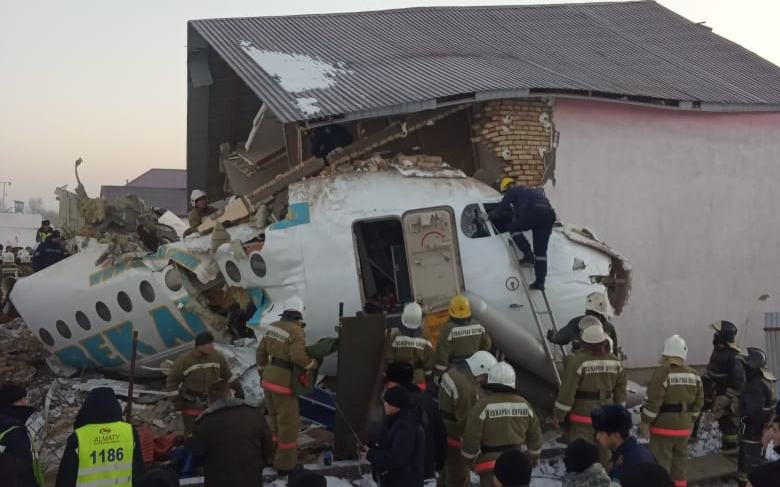 Число жертв крушения самолета в Алма-Ате выросло до 14