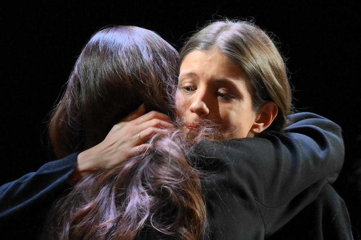 Анна Чиповская во время церемонии прощания с народным артистом России Владимиром Симоновым в театре им. Евгения Вахтангова в Москве