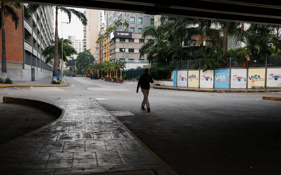 CNN сообщил о затишье в Каракасе после ударов США и захвата Мадуро