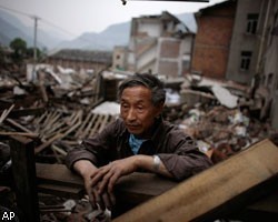 Число жертв землетрясения в Китае превысило 67 тыс. человек