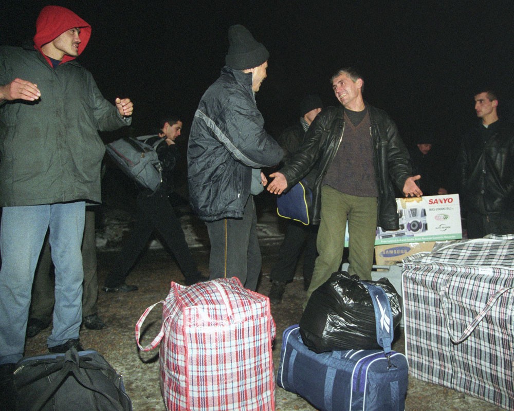 Таджиков депортируют из москвы