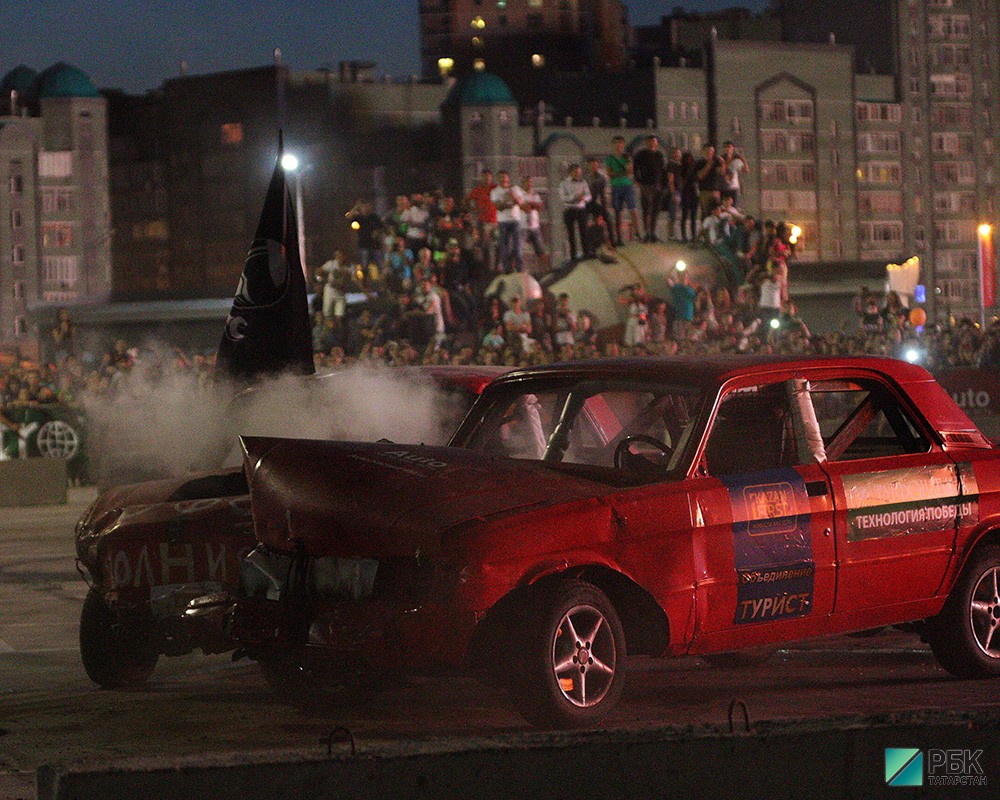 Автобитва на Казань-Арене.