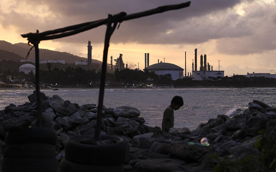 США решили полностью контролировать экспорт нефти из Венесуэлы