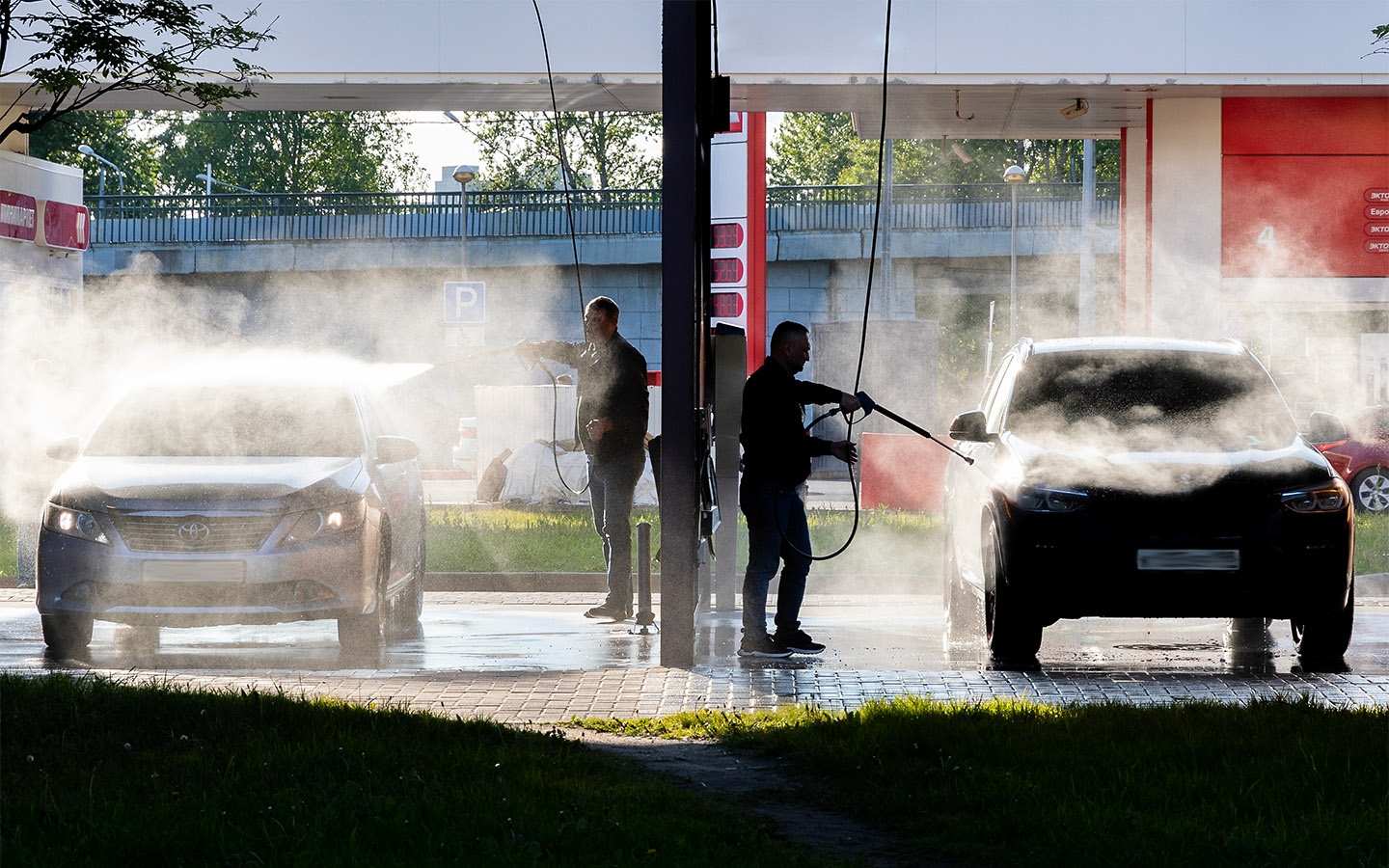 Технология осмоса применяется на завершающем этапе мойки и позволяет получить чистый кузов без разводов