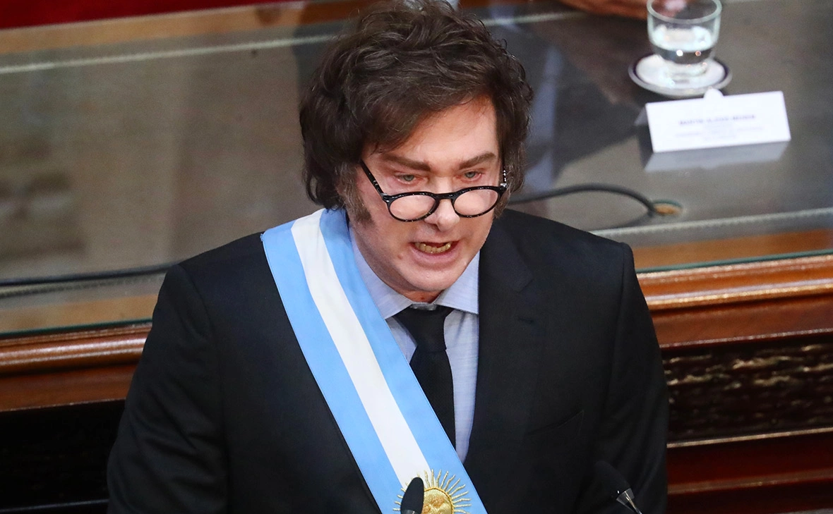 Marcos Brindicci / Getty Images