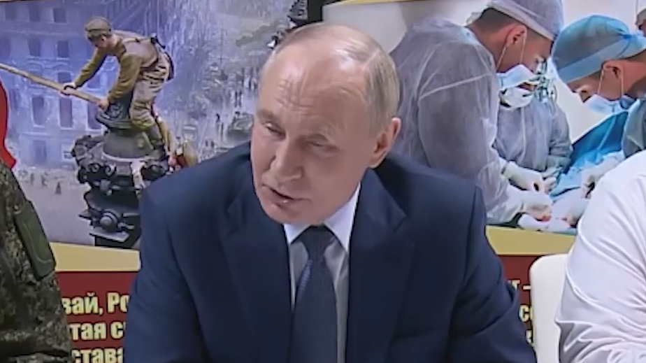 В Кремле объяснили выбор Путиным места рассказа о «Посейдоне»