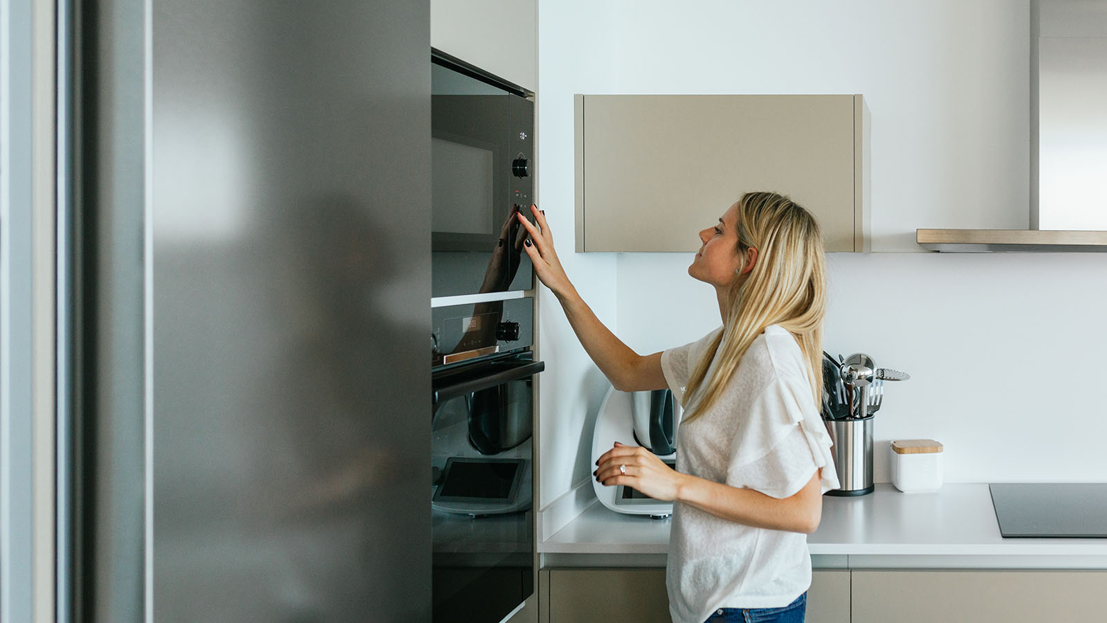 Эти приборы стоит выключить перед выходом из дома. Список