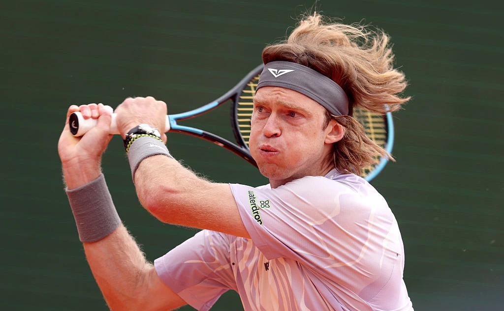 Julian Finney / Getty Images