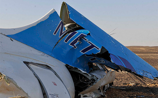 Обломки А321, разбившегося 31 октября 2015 года в Египте