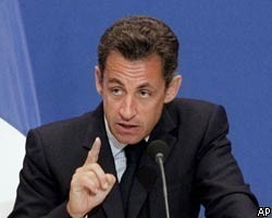 Н.Саркози призвал к спокойствию игроков и тренера сборной Франции