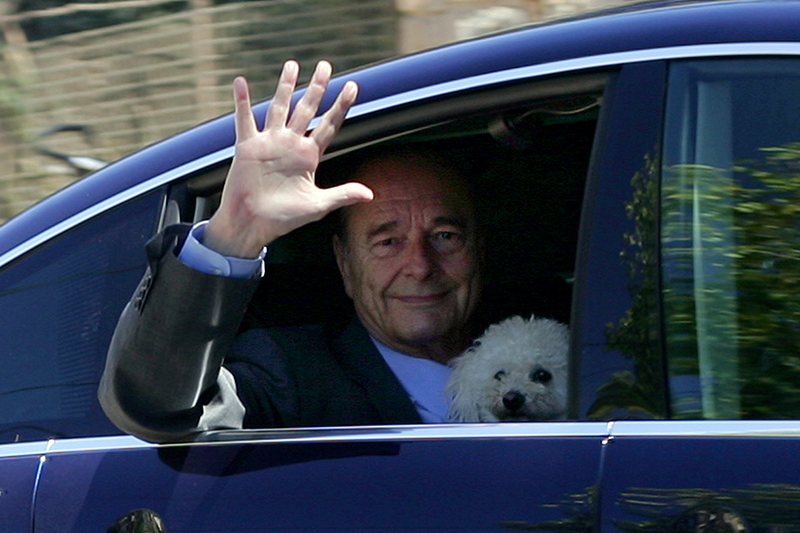 В 2005 году Ширак перенес инсульт, после чего его здоровье сильно ухудшилось. В 2015 году он несколько раз попадал в больницу. 26 сентября 2019 года он тихо скончался в кругу семьи​