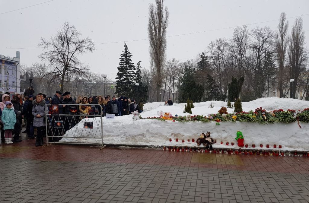 В Воронеже прошла акция, посвященная памяти жертв пожара в Кемерово