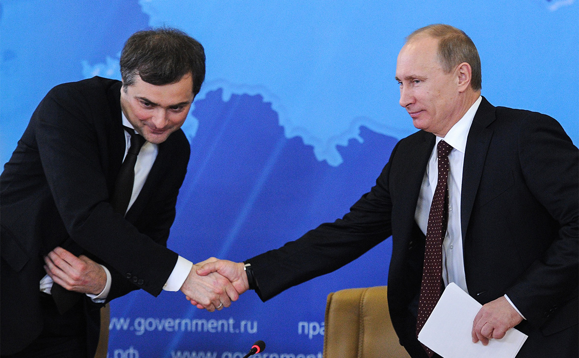Владислав Сурков и Владимир Путин (слева направо)