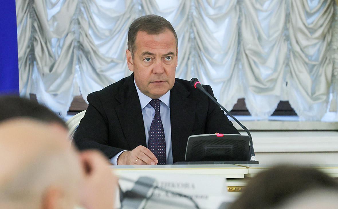 Дмитрий Медведев