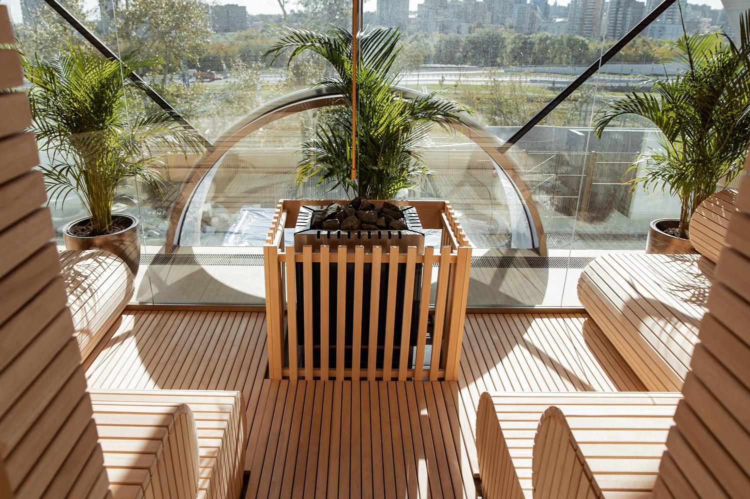 Клуб Crocus Fitness Кутузовский в жилом комплексе «Поклонная 9»