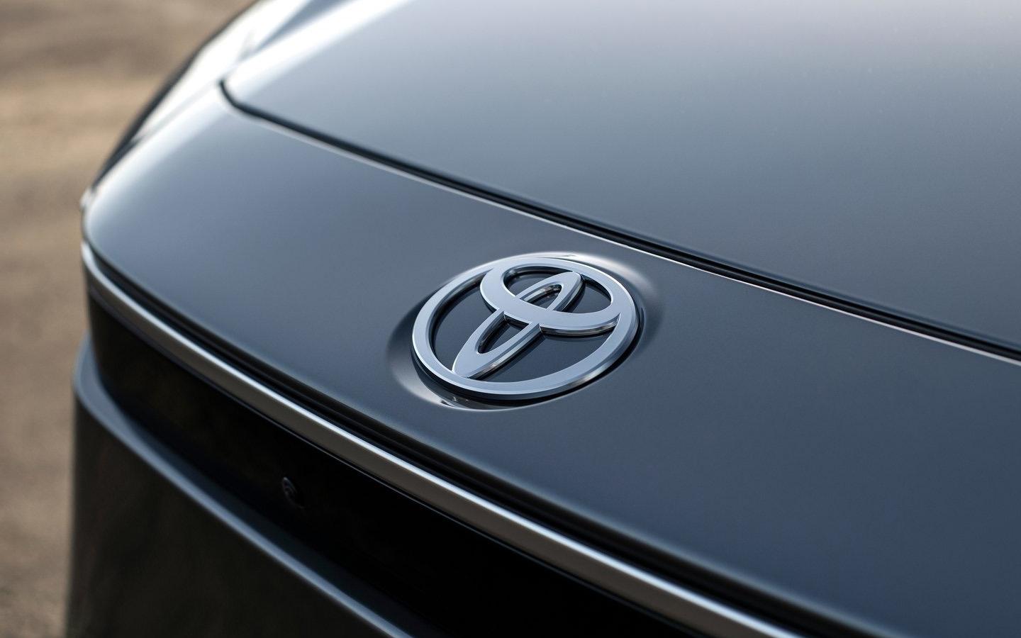 Заводы Toyota в Японии возобновили работу после взрыва