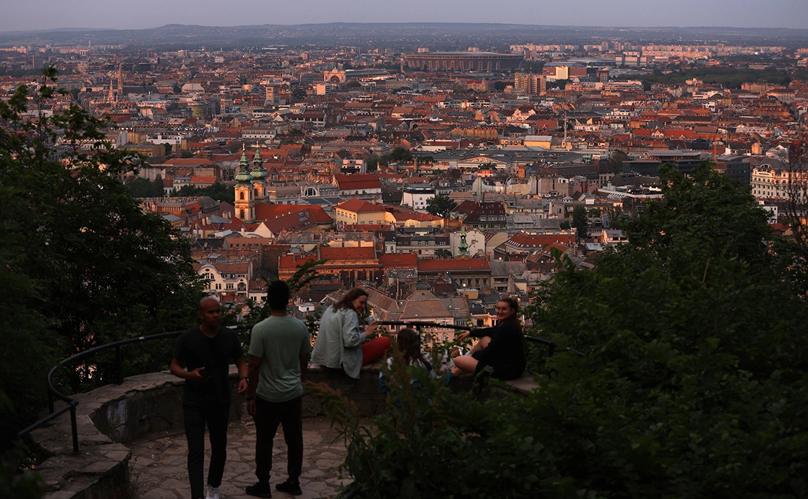 Alex Pantling / Getty Images