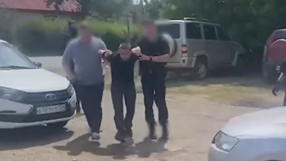 Военного, расстрелявшего двоих из ревности, задержали под Волгоградом