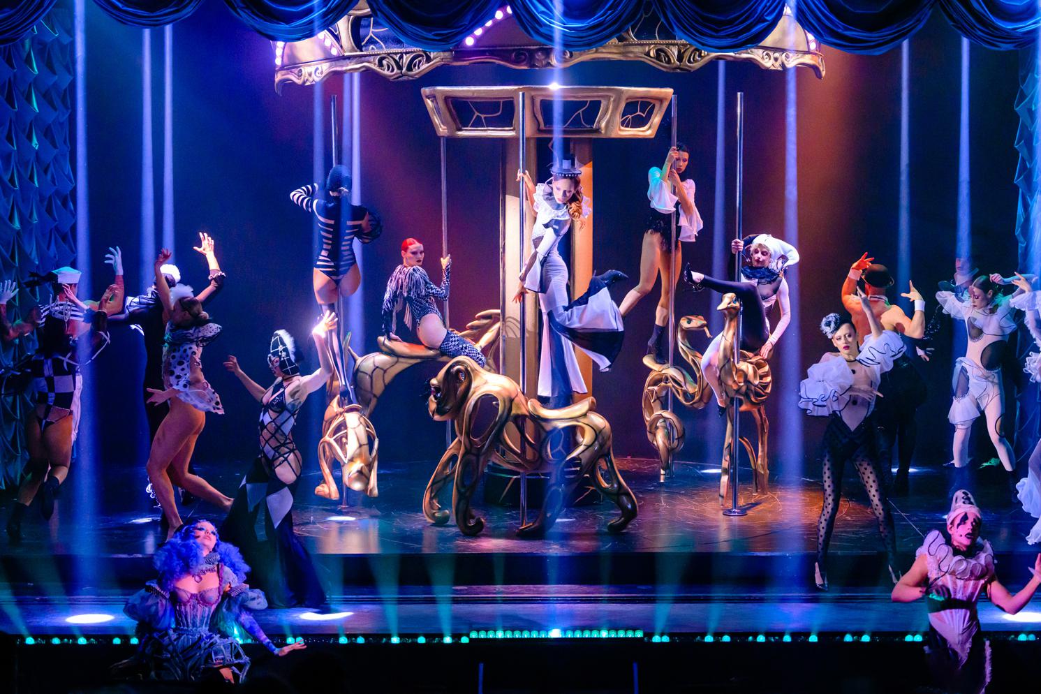 Спектакль Abracadabra