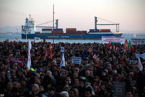 В Лиссабоне прошел стотысячный митинг против мер жесткой экономии