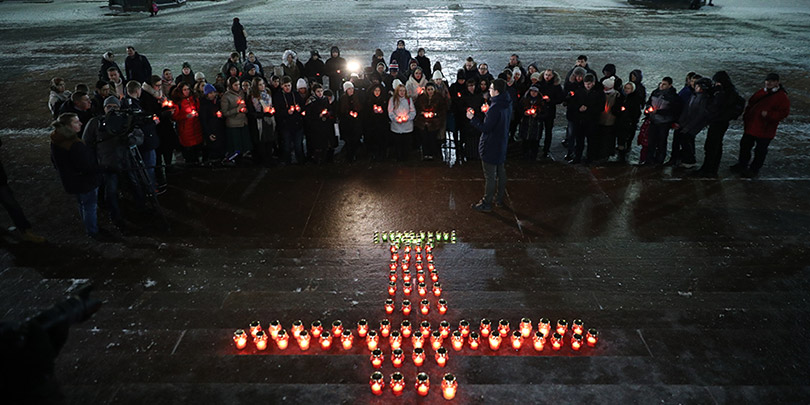 Акция в Москве в память о жертвах крушения Ан-148. Фоторепортаж