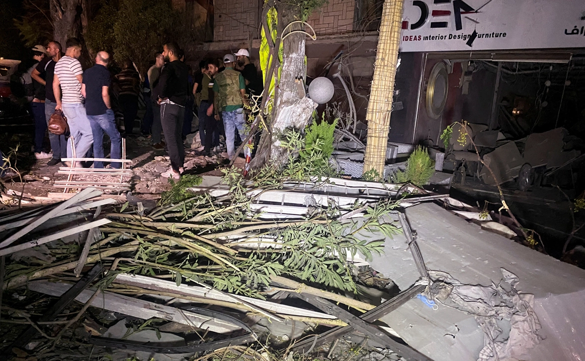 Firas Makdesi / Reuters