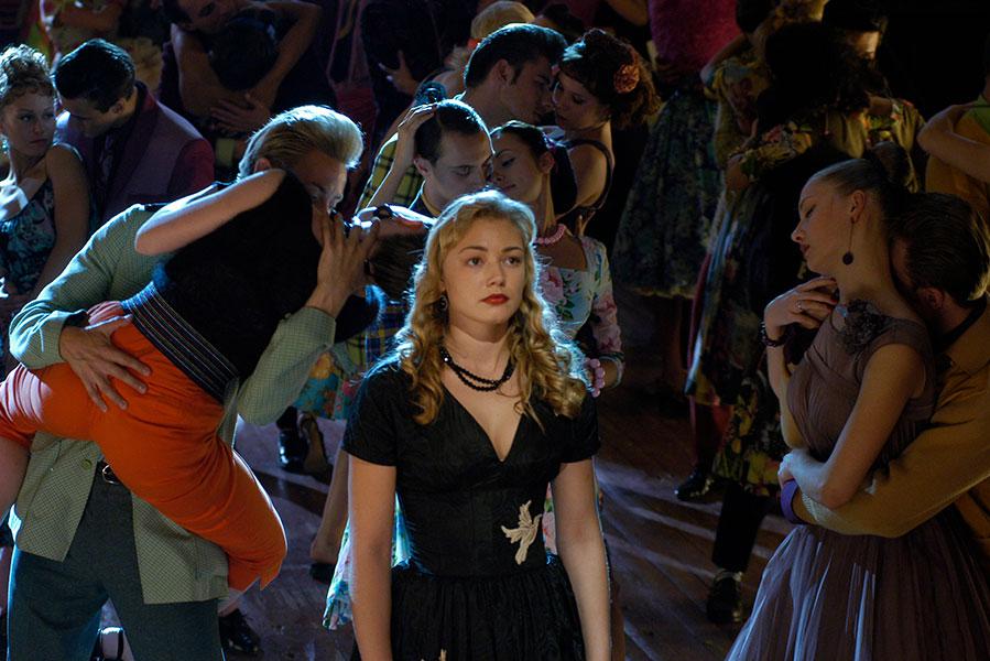 Оксана Акиньшина в фильме режиссера Валерия Тодоровского &laquo;Стиляги&raquo;, 2007 год