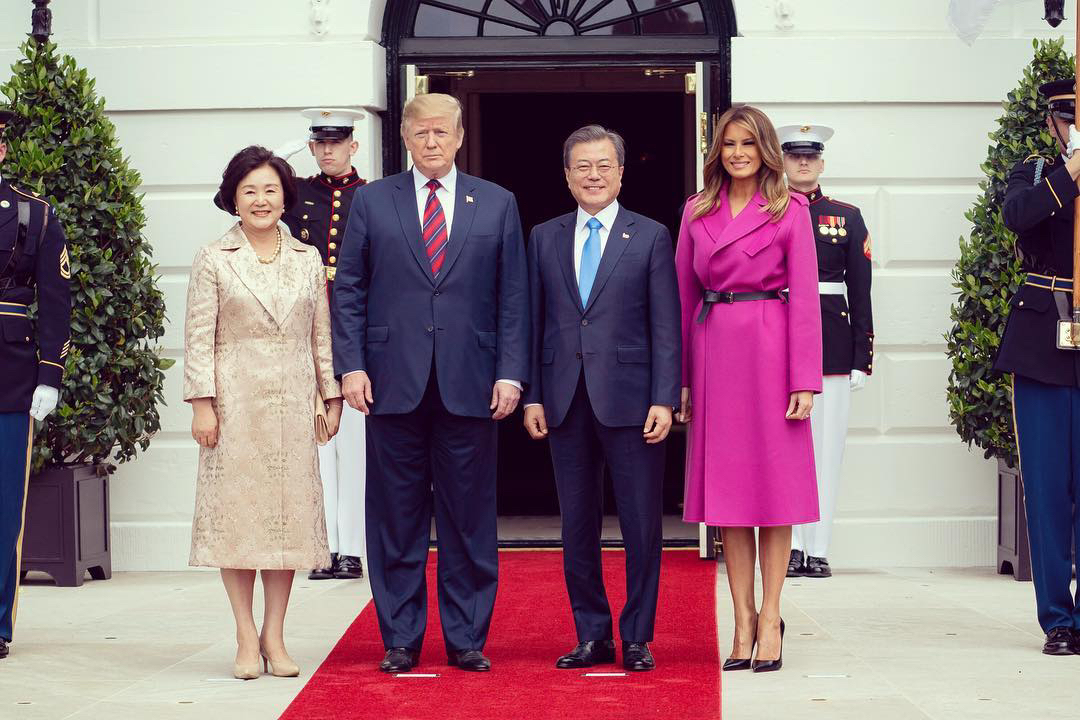 В Louis Vuitton на встрече с президентом и первой леди Южной Кореи, 2019 год