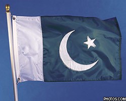 Экс-премьер Пакистана Б.Бхутто вернулась на родину